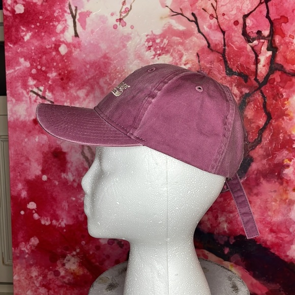 Baseball cap - Picture 2 of 4